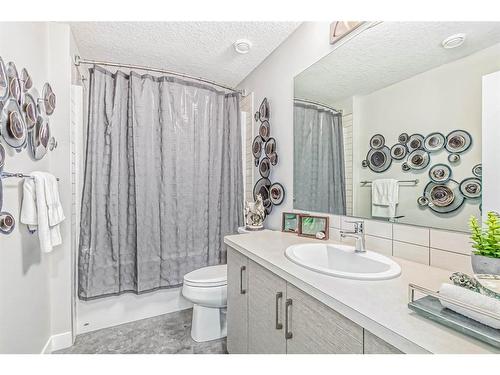 349 Masters Road Se, Calgary, AB - Indoor Photo Showing Bathroom