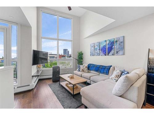 406-805 4 Street Ne, Calgary, AB - Indoor Photo Showing Living Room