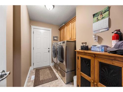 29 Vantage Crescent, Olds, AB - Indoor Photo Showing Laundry Room