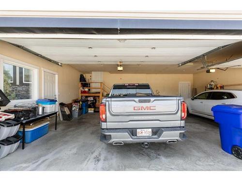 29 Vantage Crescent, Olds, AB - Indoor Photo Showing Garage