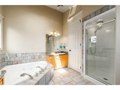 16 Wolfwillow Lane, Rural Rocky View County, AB - Indoor Photo Showing Bathroom