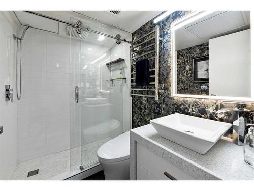 1301D-500 Eau Claire Avenue Sw, Calgary, AB - Indoor Photo Showing Bathroom