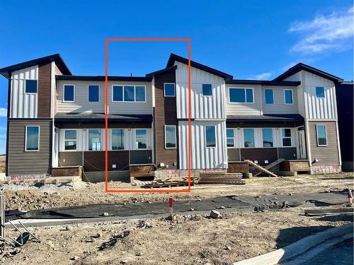 706 Wolf Willow Boulevard Se, Calgary, AB - Outdoor With Facade