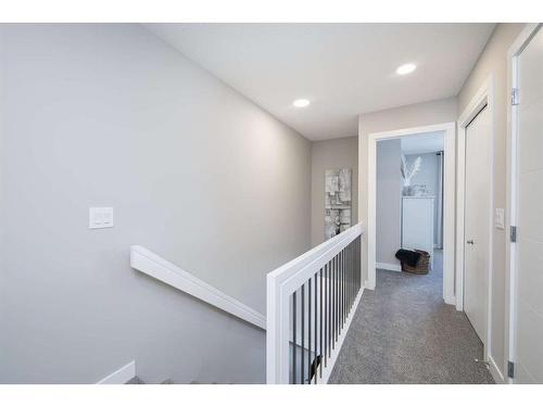 706 Wolf Willow Boulevard Se, Calgary, AB - Indoor Photo Showing Other Room