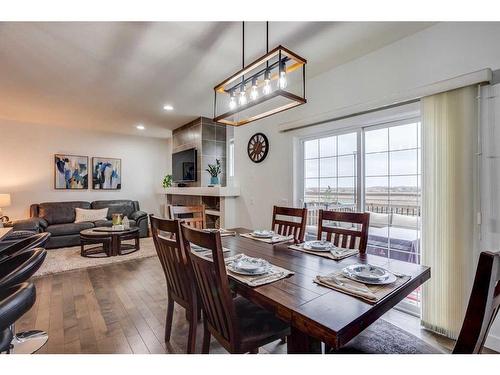 3021 Carpenter Landing Sw, Edmonton, AB - Indoor Photo Showing Dining Room