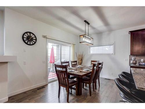 3021 Carpenter Landing Sw, Edmonton, AB - Indoor Photo Showing Dining Room