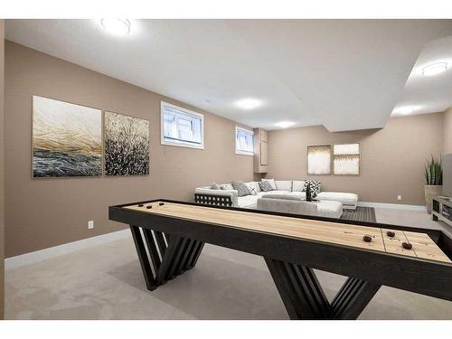 4404 33 Avenue Sw, Calgary, AB - Indoor Photo Showing Other Room