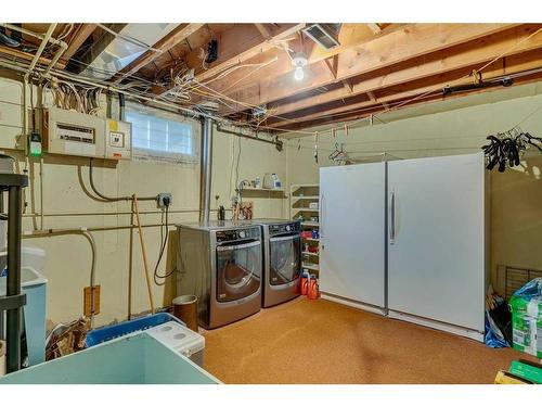 3804 13 Street Sw, Calgary, AB - Indoor Photo Showing Laundry Room