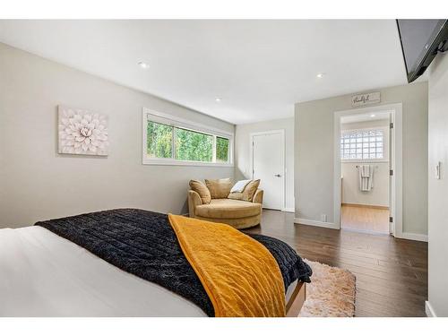 1108 Lake Placid Drive Se, Calgary, AB - Indoor Photo Showing Bedroom