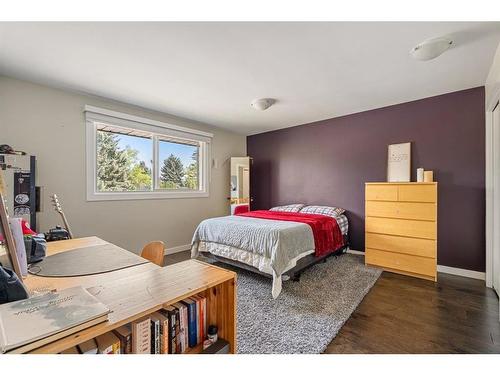 1108 Lake Placid Drive Se, Calgary, AB - Indoor Photo Showing Bedroom