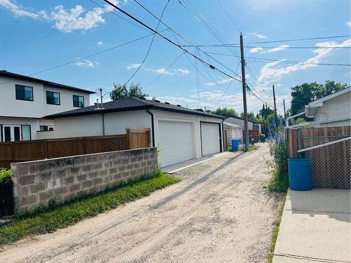 251 19 Avenue Ne, Calgary, AB - Outdoor With Exterior