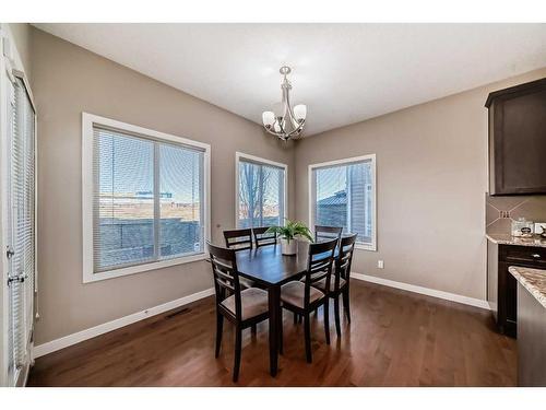 22 Silverado Plains Common Sw, Calgary, AB - Indoor Photo Showing Kitchen With Upgraded Kitchen