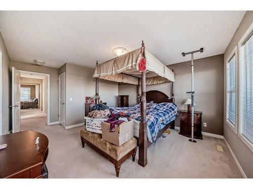 22 Silverado Plains Common Sw, Calgary, AB - Indoor Photo Showing Living Room