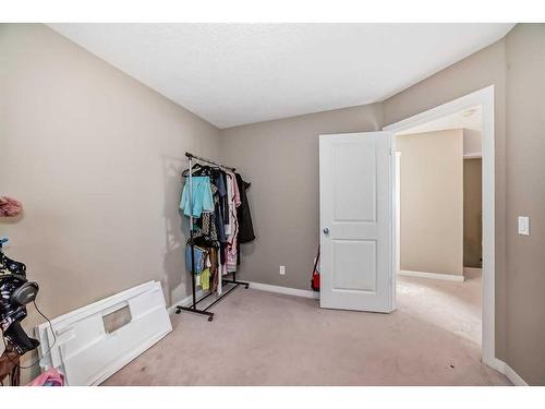 22 Silverado Plains Common Sw, Calgary, AB - Indoor Photo Showing Bedroom