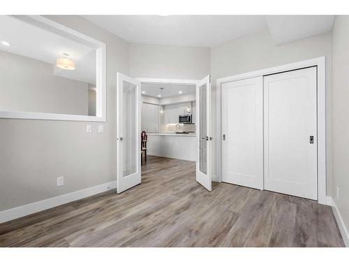 312-38 Quarry Gate Se, Calgary, AB - Indoor Photo Showing Other Room