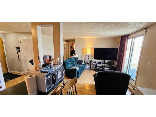 204-6825 Centre Street Nw, Calgary, AB - Indoor Photo Showing Other Room