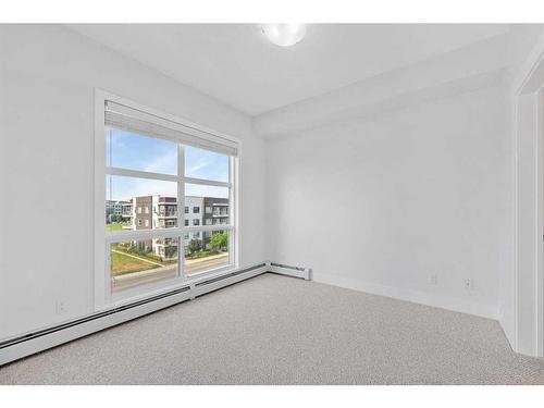 412-19621 40 Street, Calgary, AB - Indoor Photo Showing Other Room