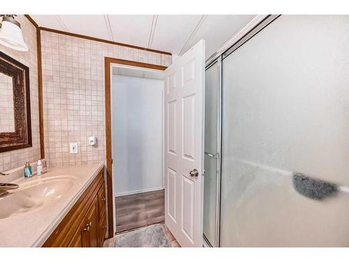 345 Spring Haven Court Se, Airdrie, AB - Indoor Photo Showing Bathroom