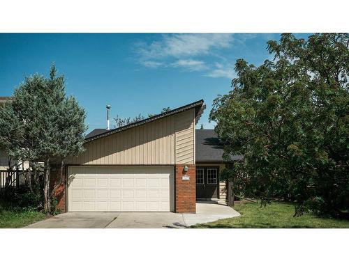 127 Ranchview Mews Nw, Calgary, AB - Outdoor