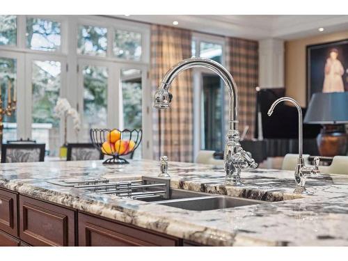 1020 Bel-Aire Drive Sw, Calgary, AB - Indoor Photo Showing Kitchen With Double Sink