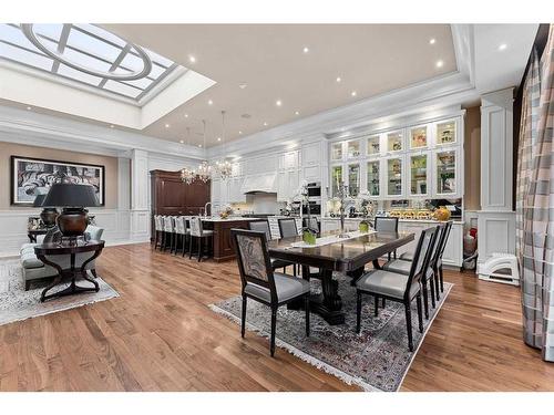 1020 Bel-Aire Drive Sw, Calgary, AB - Indoor Photo Showing Dining Room