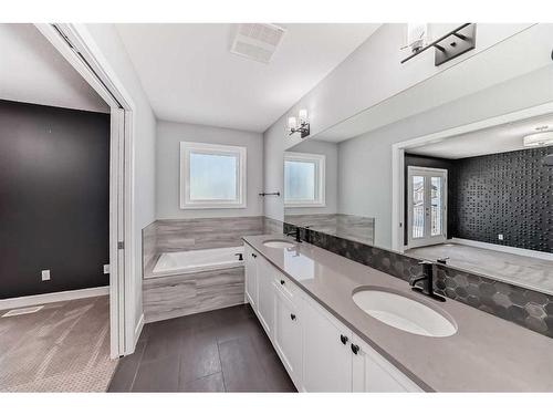 5 Sage Meadows Park Nw, Calgary, AB - Indoor Photo Showing Bathroom