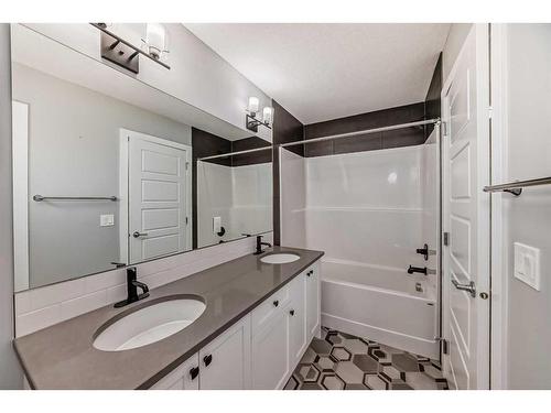 5 Sage Meadows Park Nw, Calgary, AB - Indoor Photo Showing Bathroom