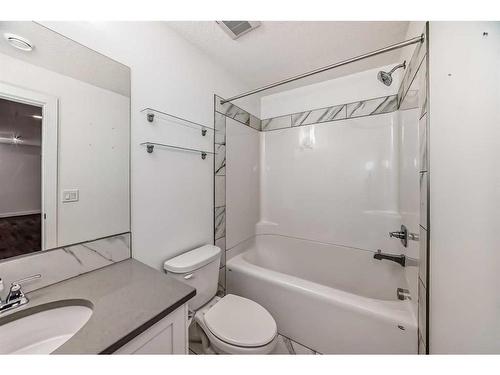 5 Sage Meadows Park Nw, Calgary, AB - Indoor Photo Showing Bathroom