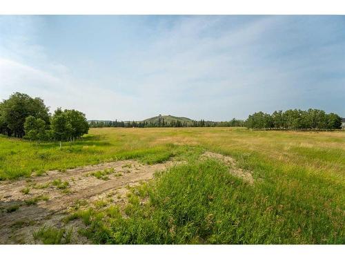 300 16Th Avenue Sw, Rural Foothills County, AB 