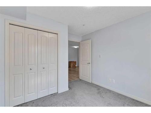 205-102 Cranberry Park Se, Calgary, AB - Indoor