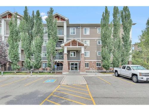 205-102 Cranberry Park Se, Calgary, AB - Outdoor With Facade