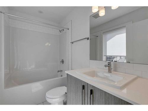 402-280 Chelsea Road, Chestermere, AB - Indoor Photo Showing Bathroom