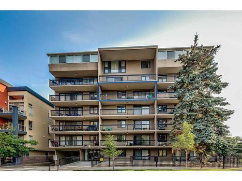 502-1033 15 Avenue Sw, Calgary, AB - Outdoor With Balcony With Facade