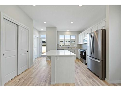 119 Dawson Wharf Rise, Chestermere, AB - Indoor Photo Showing Kitchen