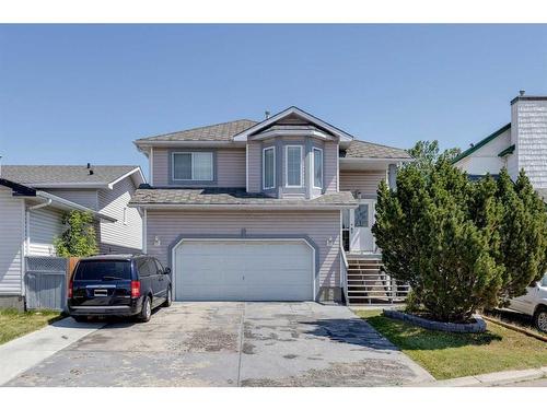 244 Fresno Place Ne, Calgary, AB - Outdoor