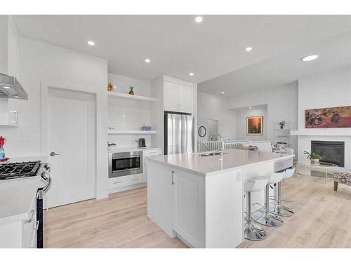 21 Cimarron Estates Gate, Okotoks, AB - Indoor Photo Showing Kitchen With Stainless Steel Kitchen With Upgraded Kitchen