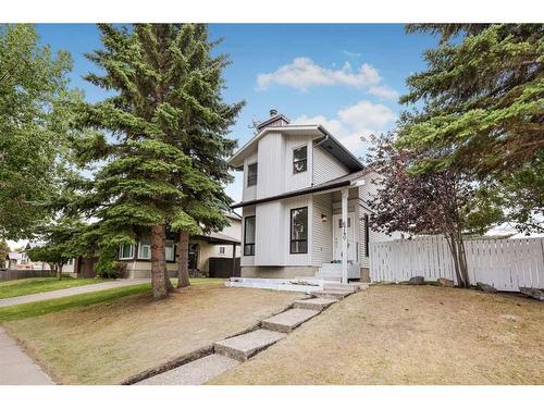 6740 Temple Drive Ne, Calgary, AB - Outdoor