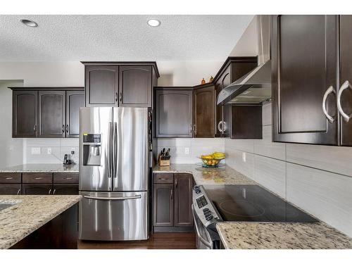 61 Sherwood Heights Nw, Calgary, AB - Indoor Photo Showing Kitchen With Stainless Steel Kitchen With Upgraded Kitchen