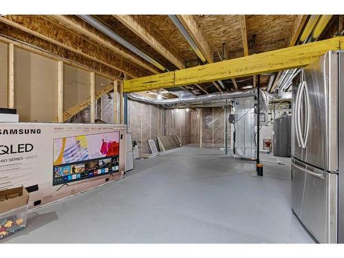 18 Evanscrest Terrace Nw, Calgary, AB - Indoor Photo Showing Basement