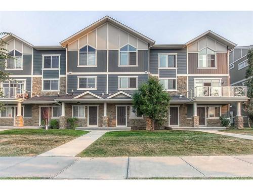 1559 Symons Valley Parkway Nw, Calgary, AB - Outdoor With Balcony With Facade