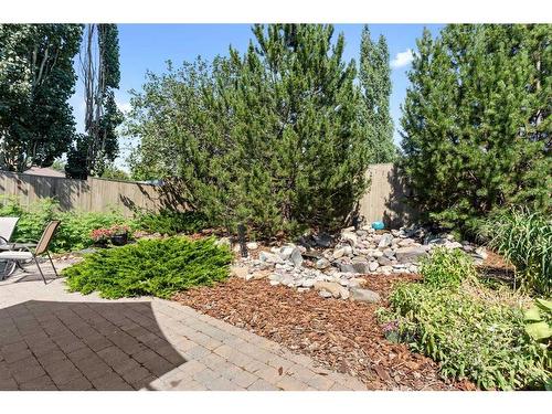 68 Cranfield Gardens Se, Calgary, AB - Outdoor