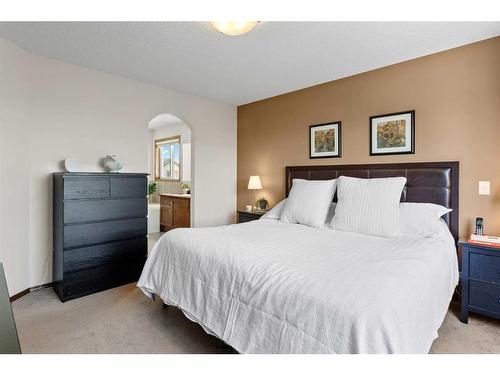 68 Cranfield Gardens Se, Calgary, AB - Indoor Photo Showing Bedroom