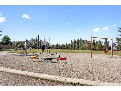 68 Cranfield Gardens Se, Calgary, AB - Outdoor