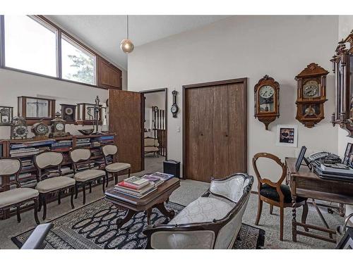 43 Pineland Close Ne, Calgary, AB - Indoor Photo Showing Bedroom