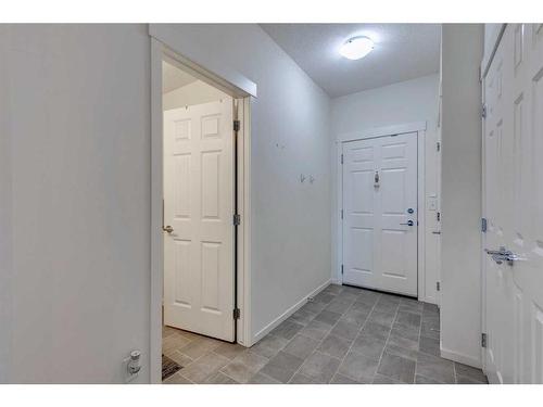 2206-215 Legacy Boulevard Se, Calgary, AB - Indoor Photo Showing Other Room