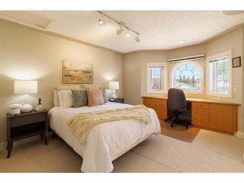422 Candle Place Sw, Calgary, AB - Indoor Photo Showing Bedroom