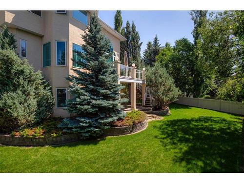 422 Candle Place Sw, Calgary, AB - Outdoor