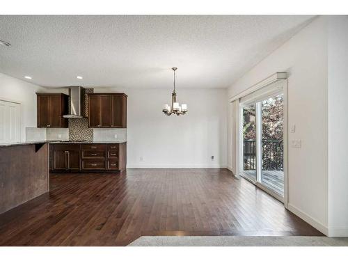 102 Cranarch Common Se, Calgary, AB - Indoor Photo Showing Kitchen