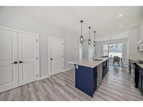 22 Amblehurst Way Nw, Calgary, AB - Indoor Photo Showing Kitchen