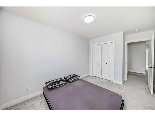 22 Amblehurst Way Nw, Calgary, AB - Indoor